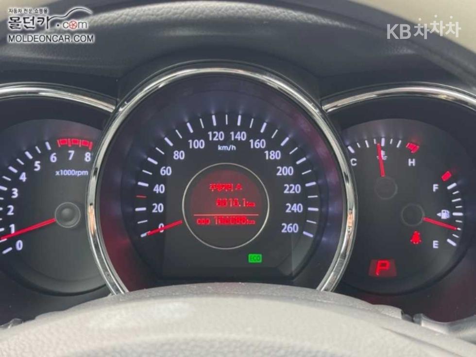 Kia K5 — miniaturë 7