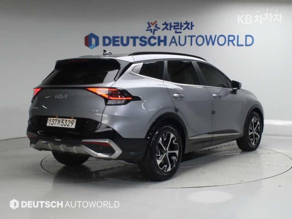 2022 - kia sportage