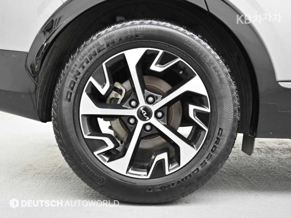 2022 - kia sportage