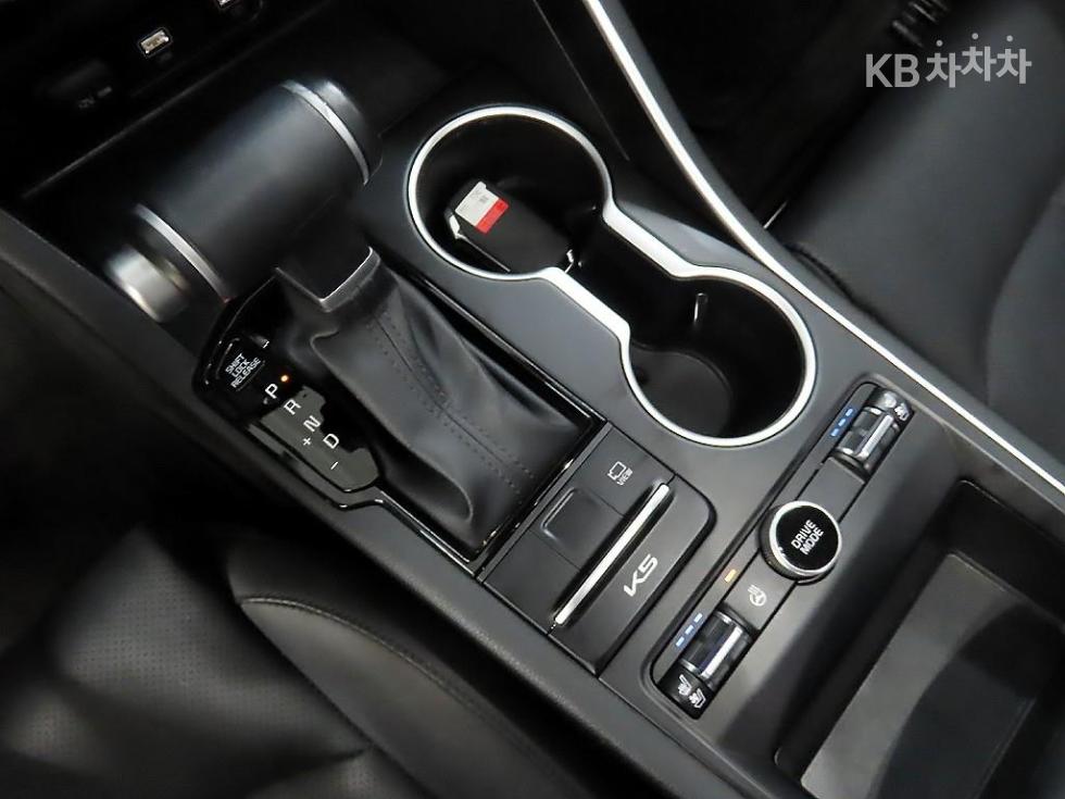 2023 - kia k5