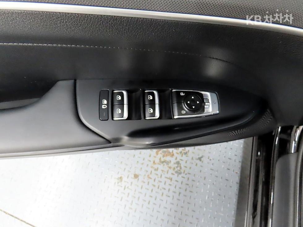 2023 - kia k5