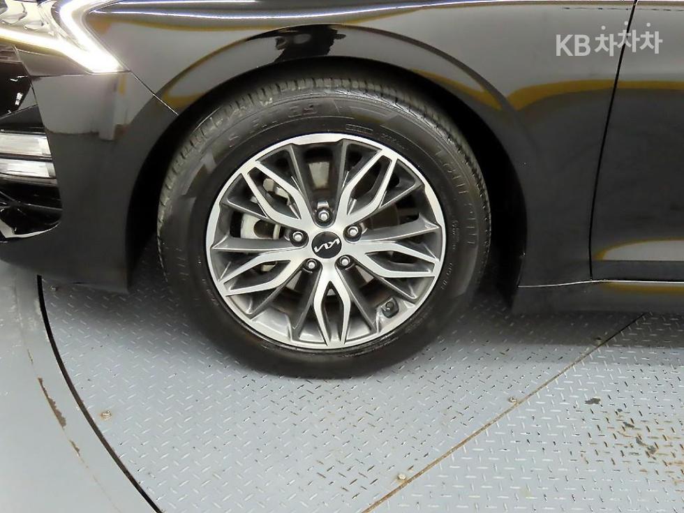 2023 - kia k5