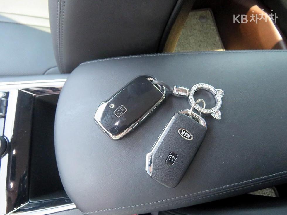 2020 - kia k5