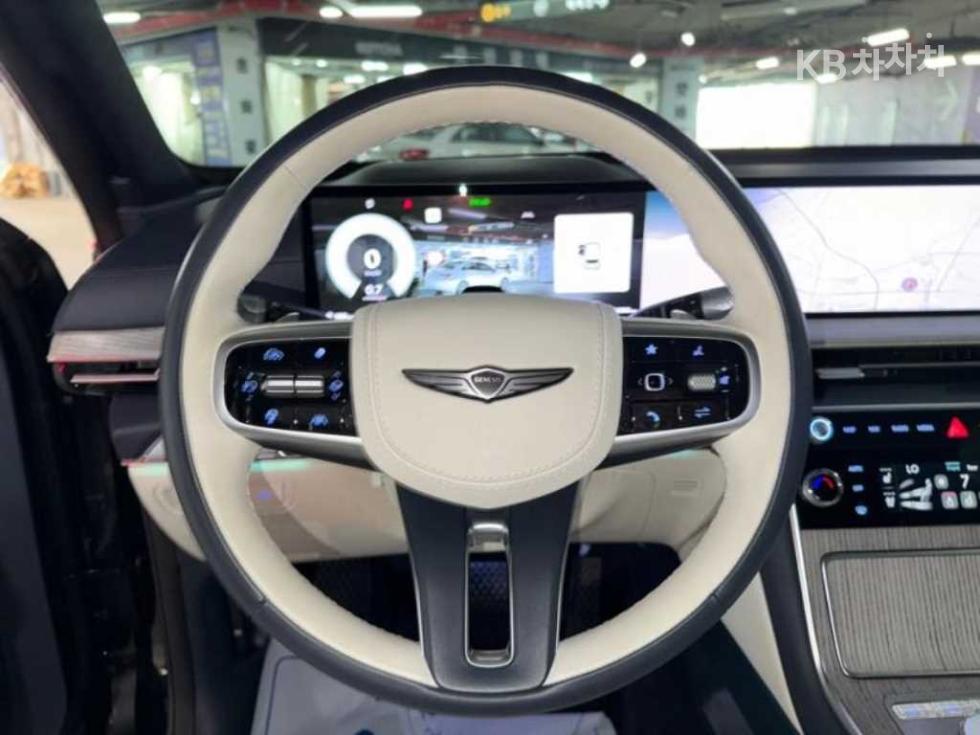 2024 Genesis GV80 photo