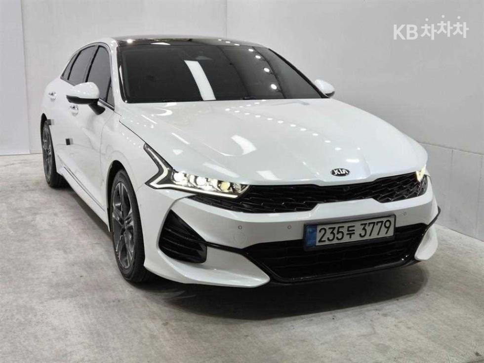 2021 - kia k5