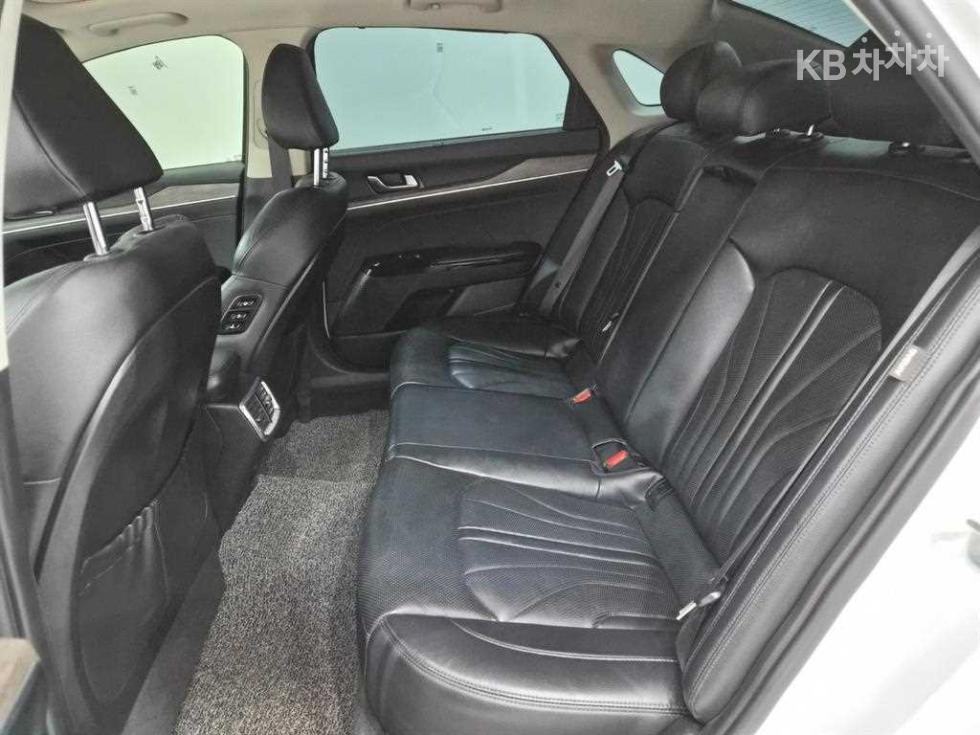 2021 - kia k5