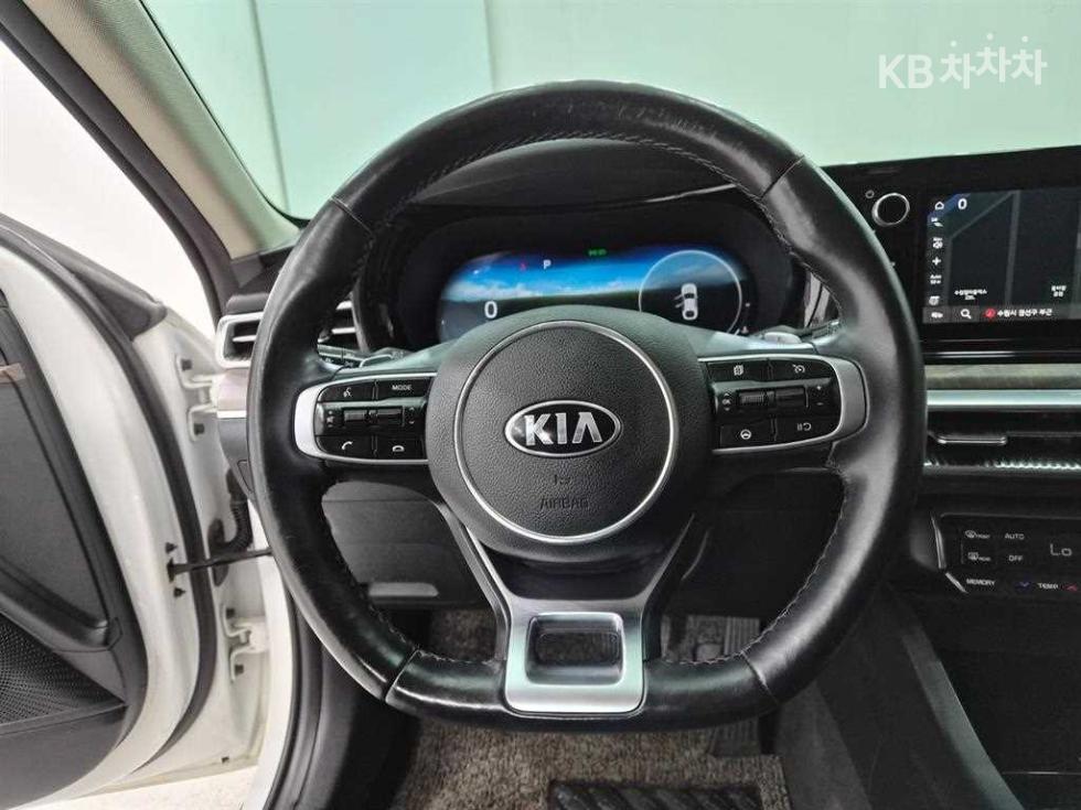2021 - kia k5