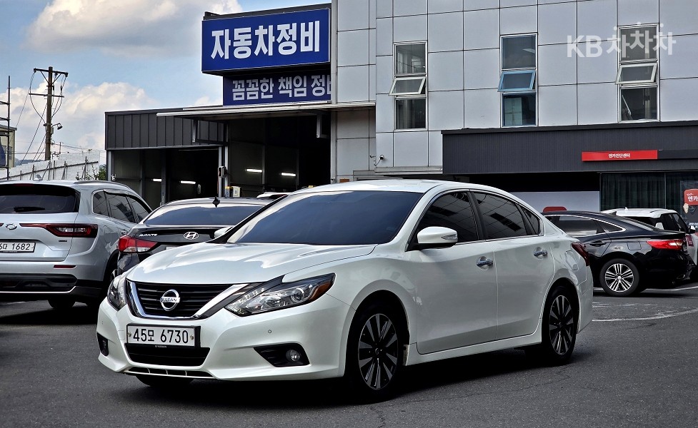 2018 nissan altima