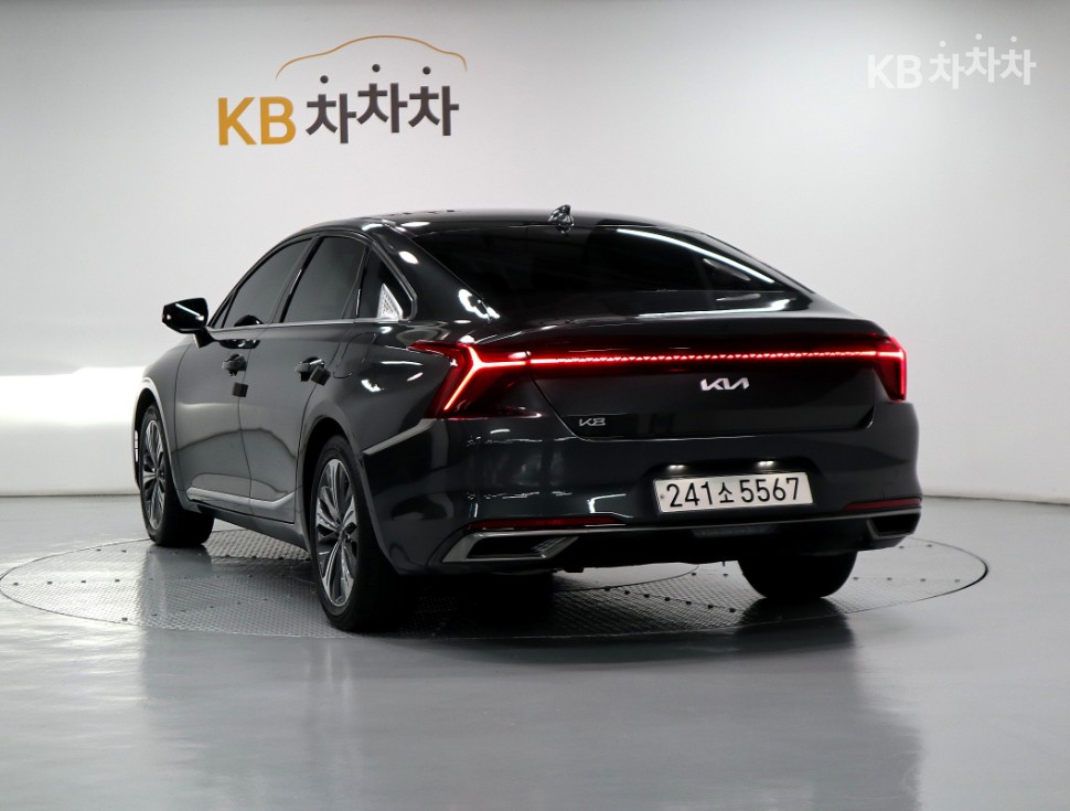 Kia K8 — miniaturë 4