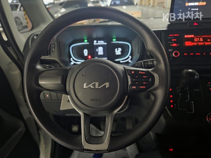 2023 - kia kia