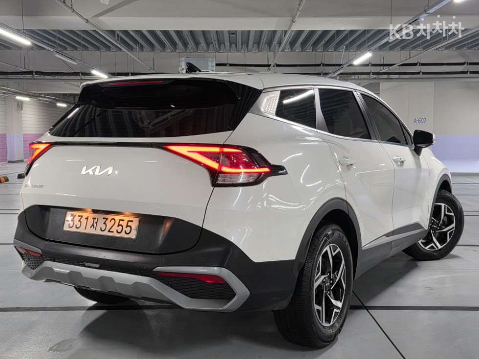 2022 - kia sportage
