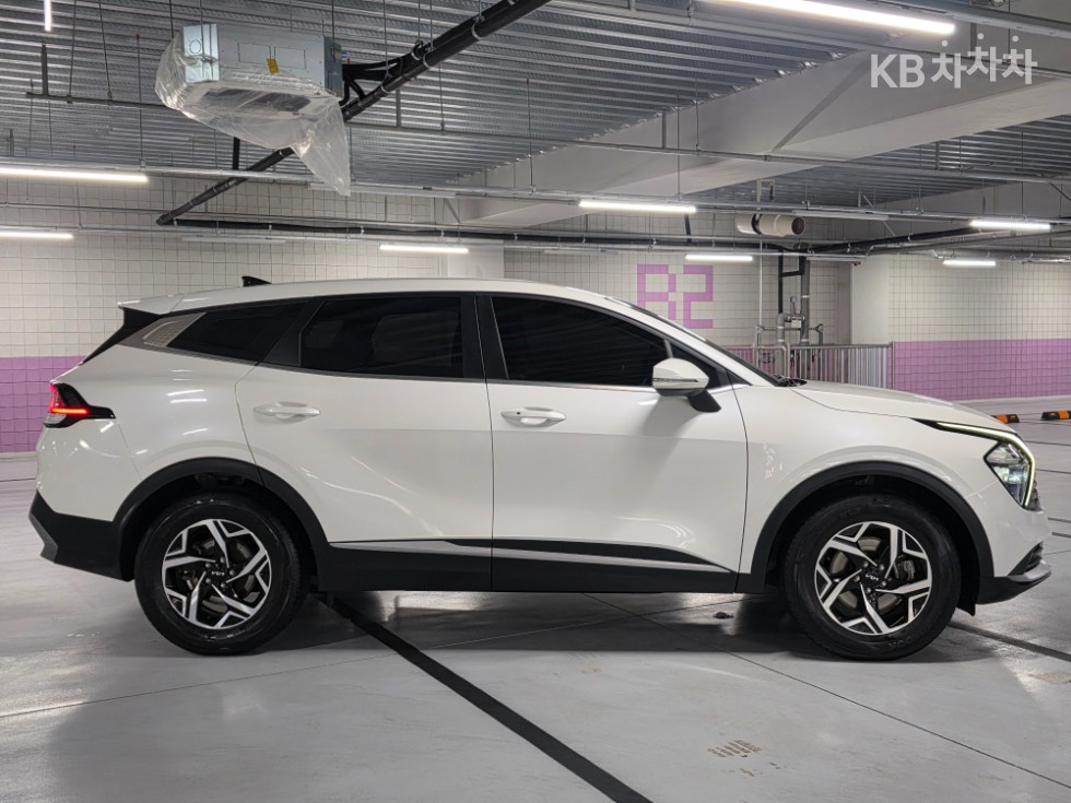 2022 - kia sportage