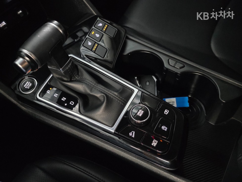 2022 - kia sportage