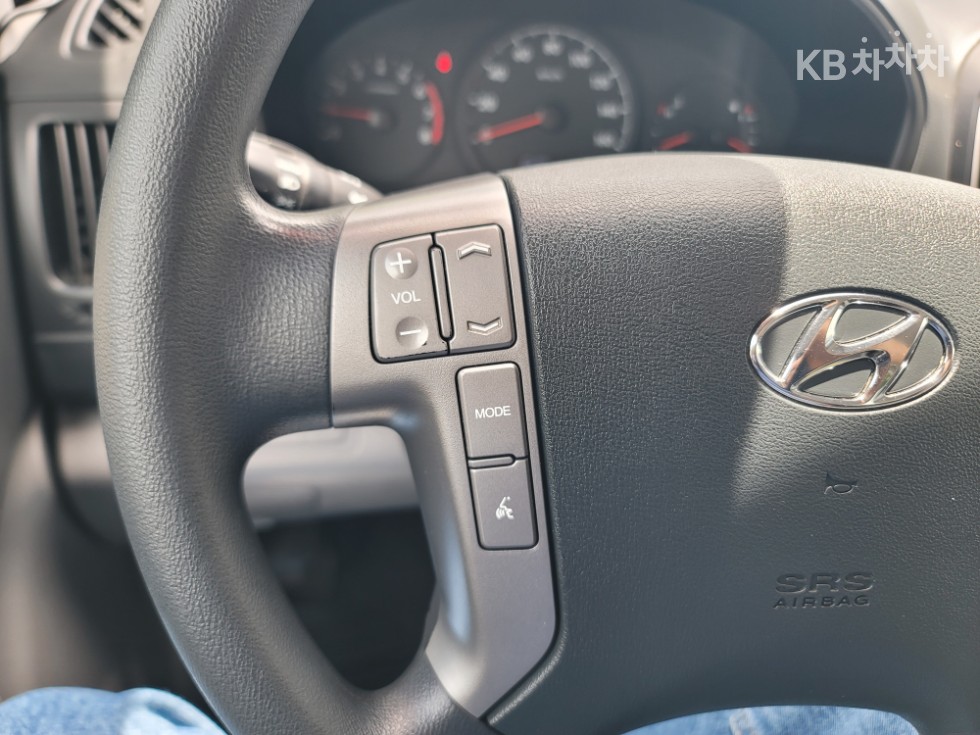 Hyundai Starex — miniaturë 10