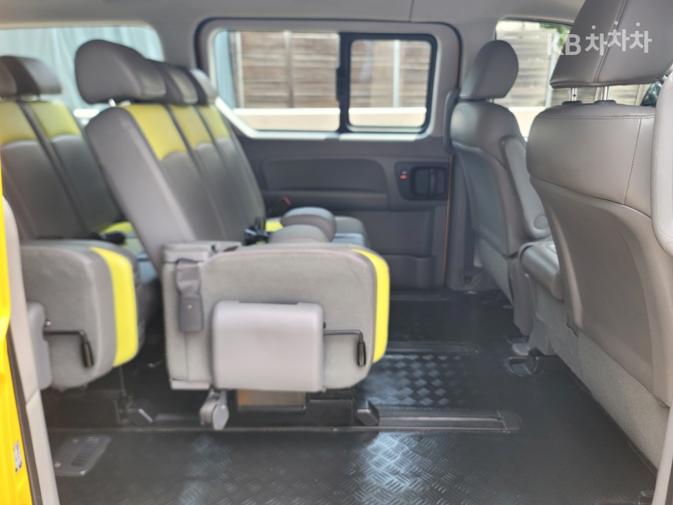 Hyundai Starex — miniaturë 18
