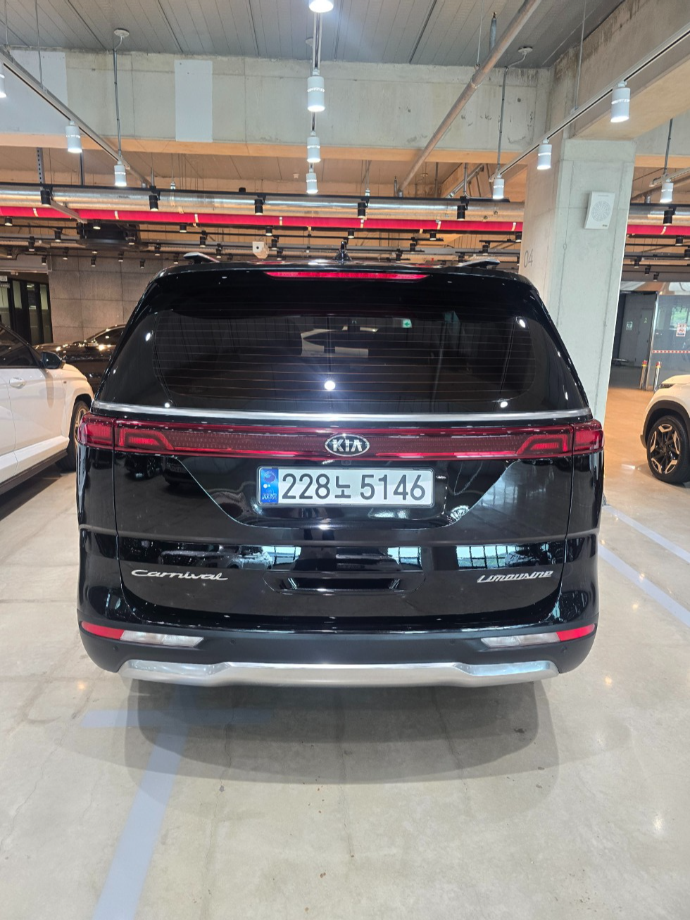 2021 - kia carnival