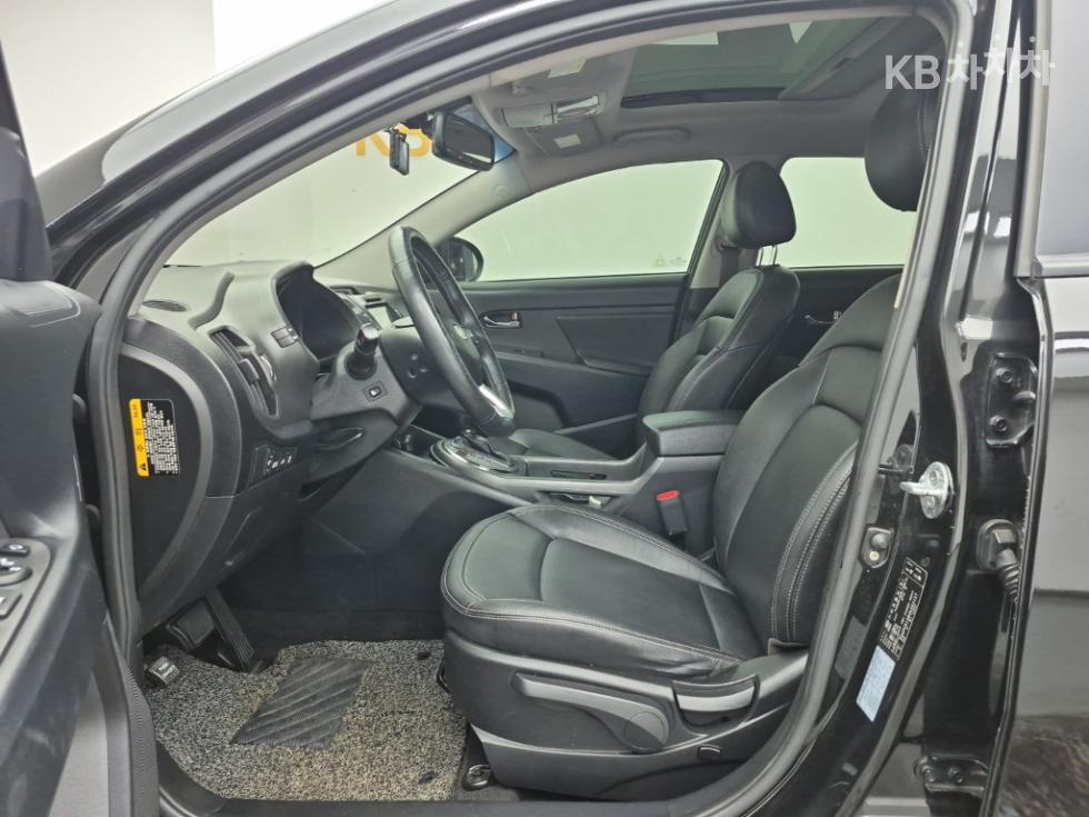 2012 - kia sportage