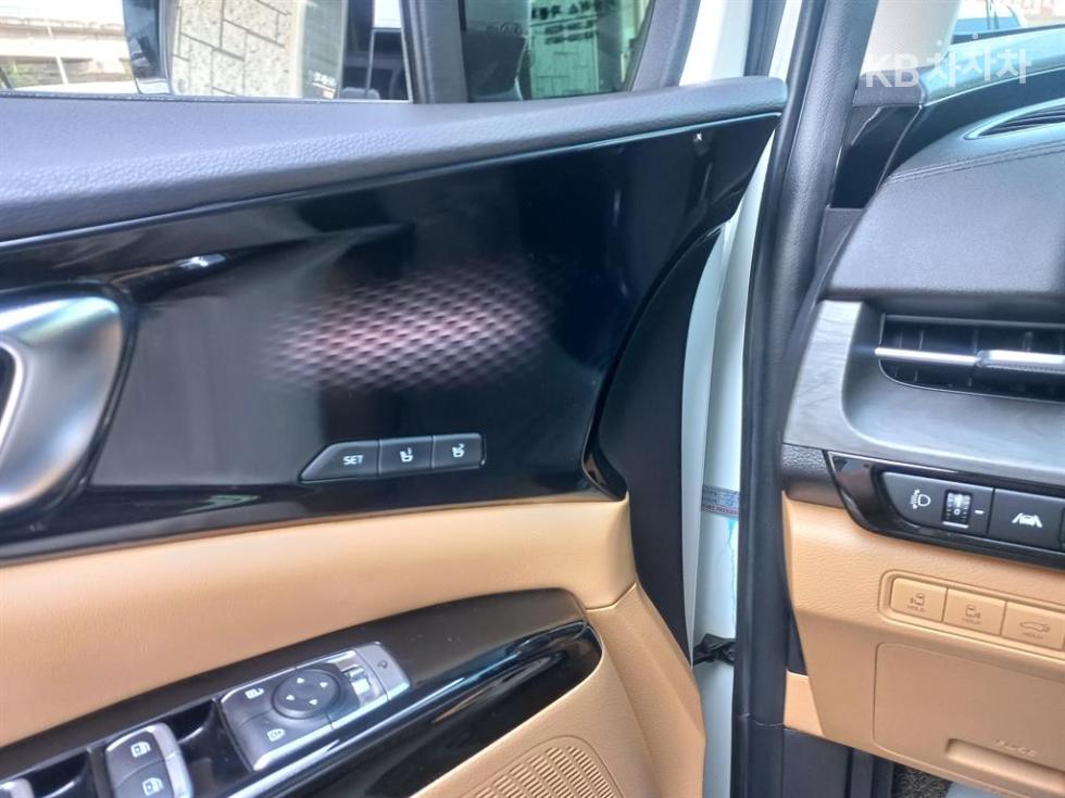 2021 - kia carnival