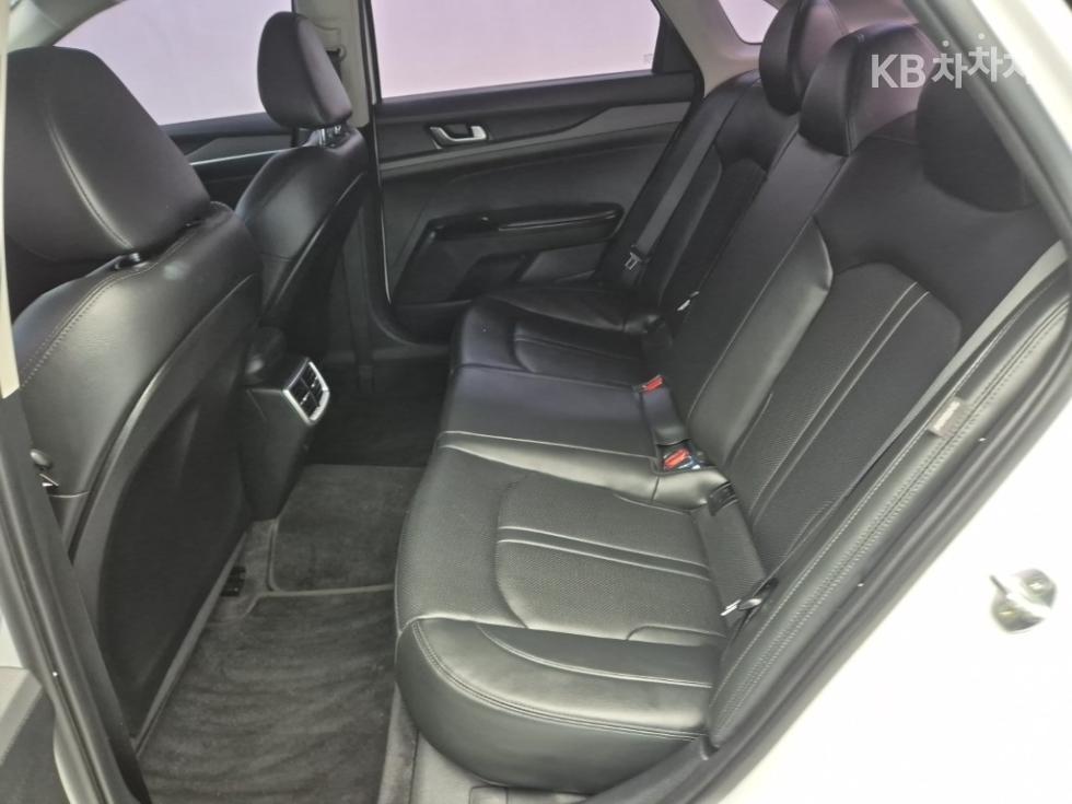 2020 - kia k5