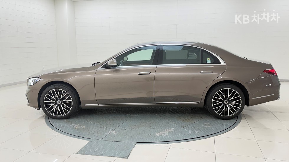 Mercedes-Benz S-klasse — miniaturë 2