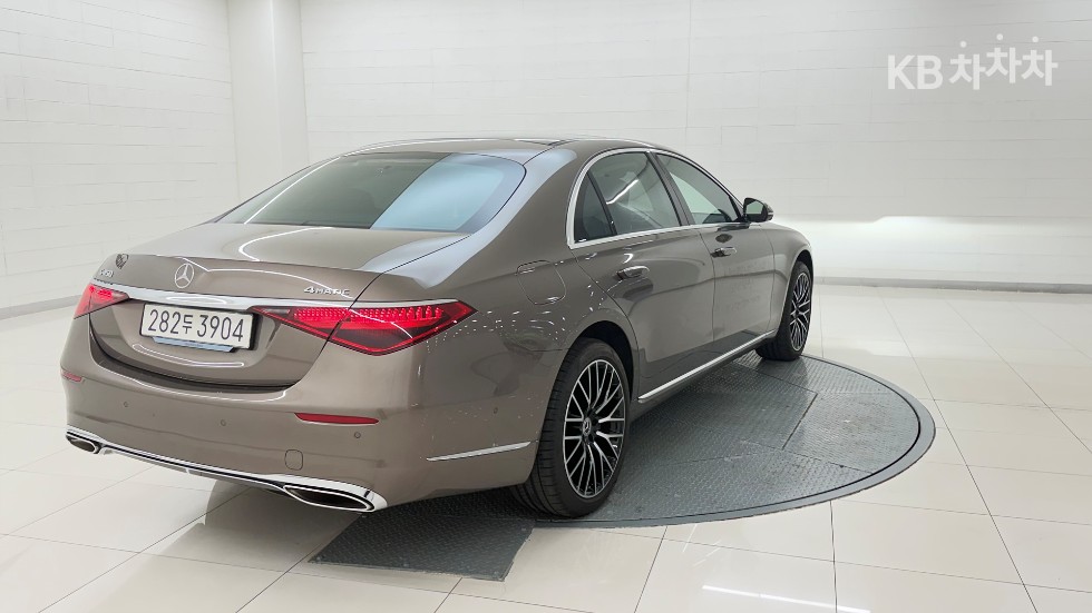 Mercedes-Benz S-klasse — miniaturë 5