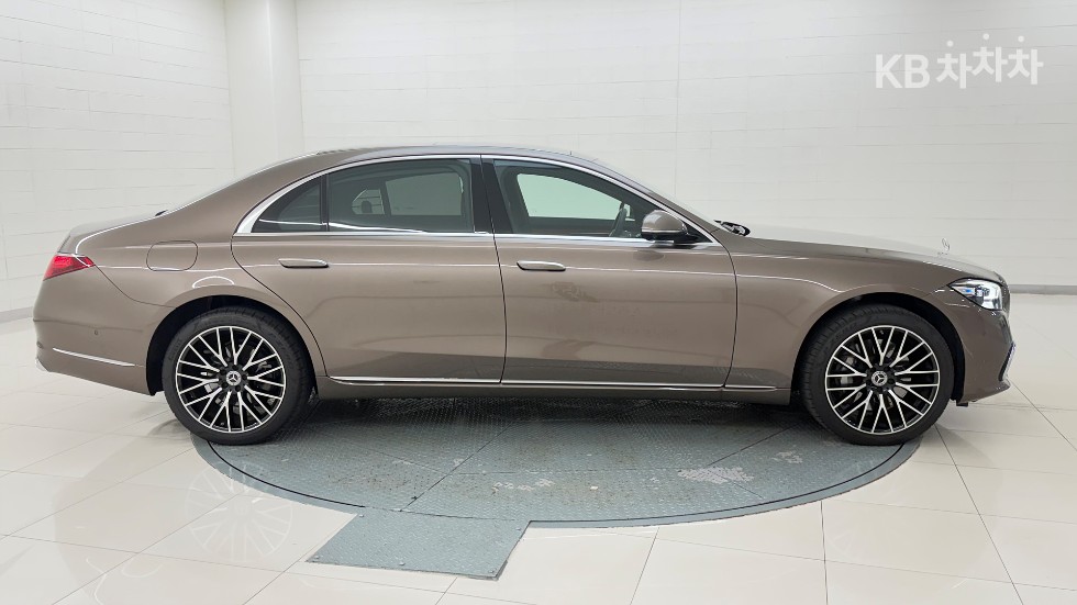 Mercedes-Benz S-klasse — miniaturë 6