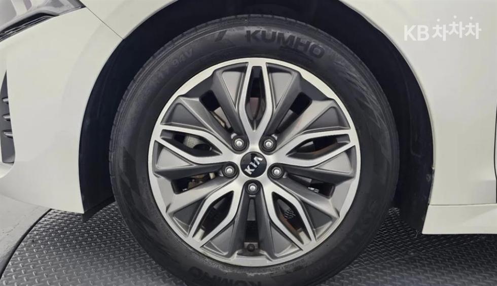2020 - kia k5