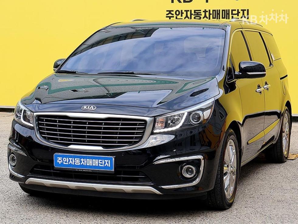 2017 - kia carnival