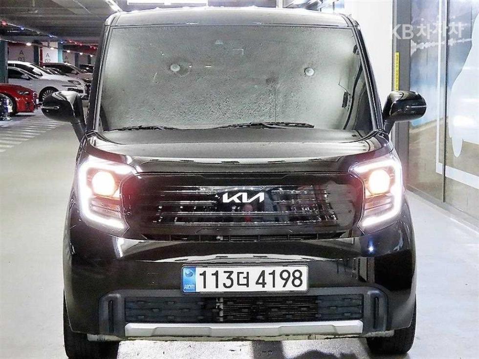 2023 - kia kia