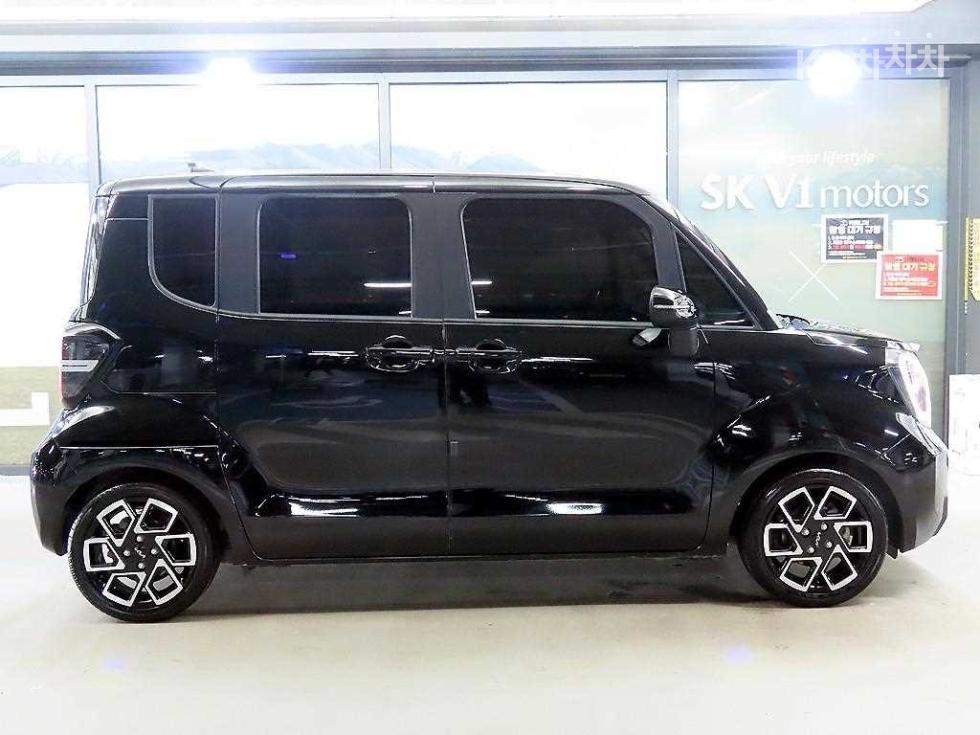 2023 - kia kia
