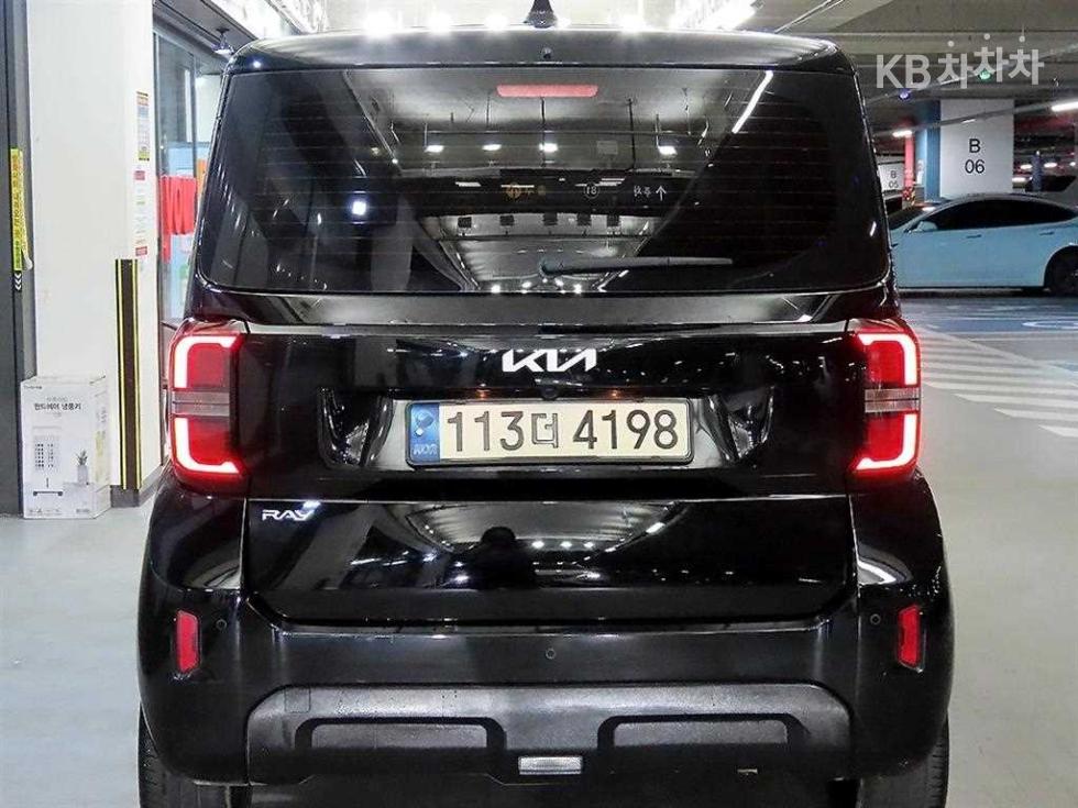 2023 - kia kia