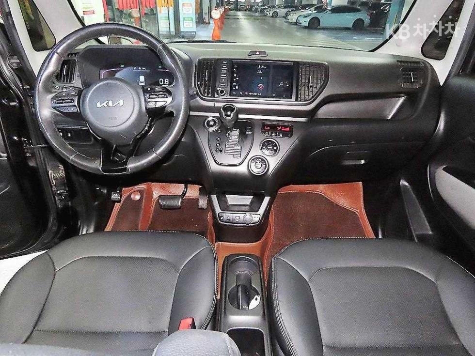 2023 - kia kia