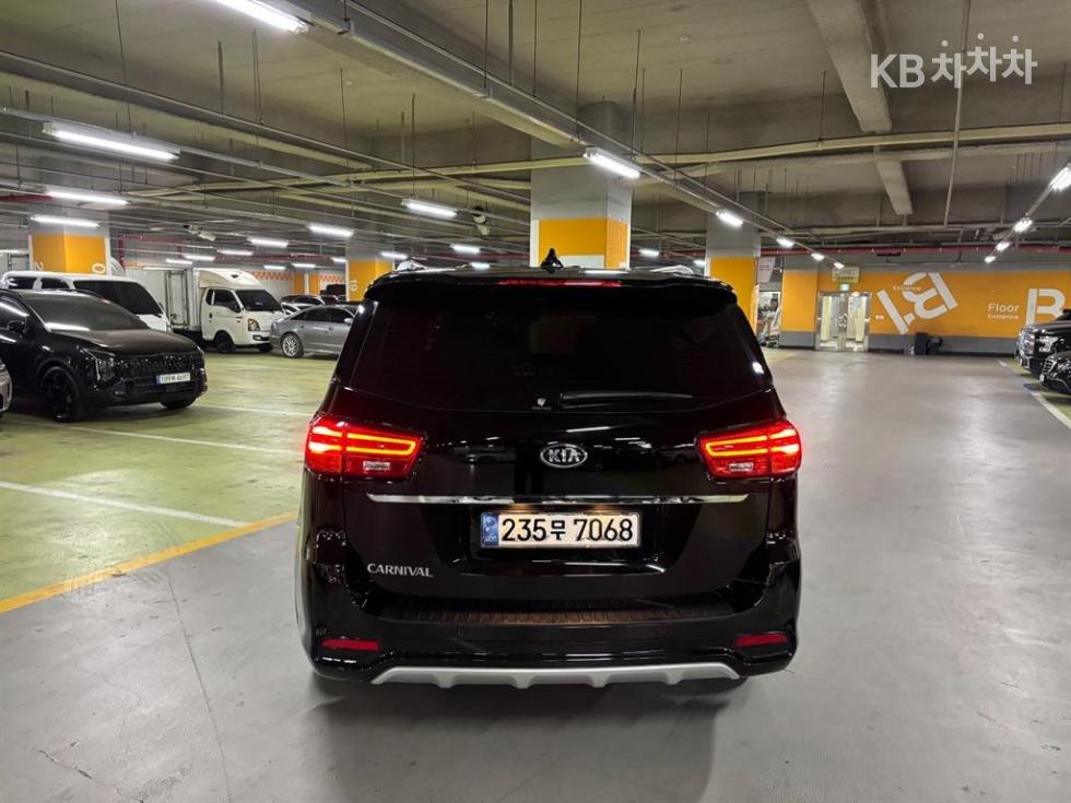 2020 - kia carnival