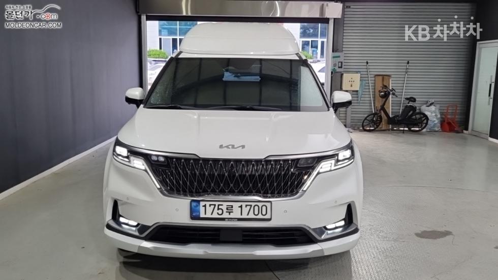 2021 - kia carnival