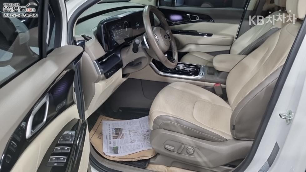 2021 - kia carnival