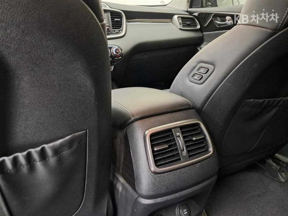 2018 - kia sorento