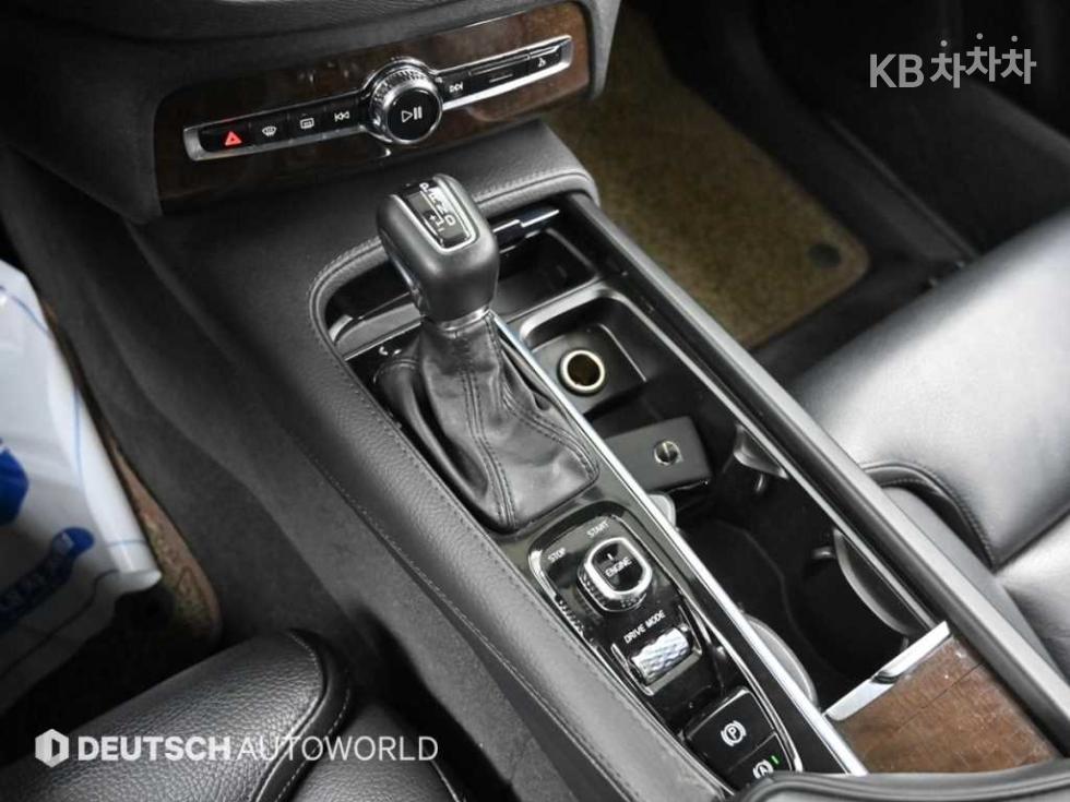 2017 - volvo xc90