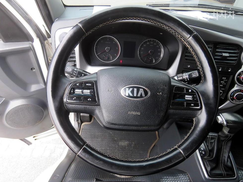 2020 - kia bongo iii