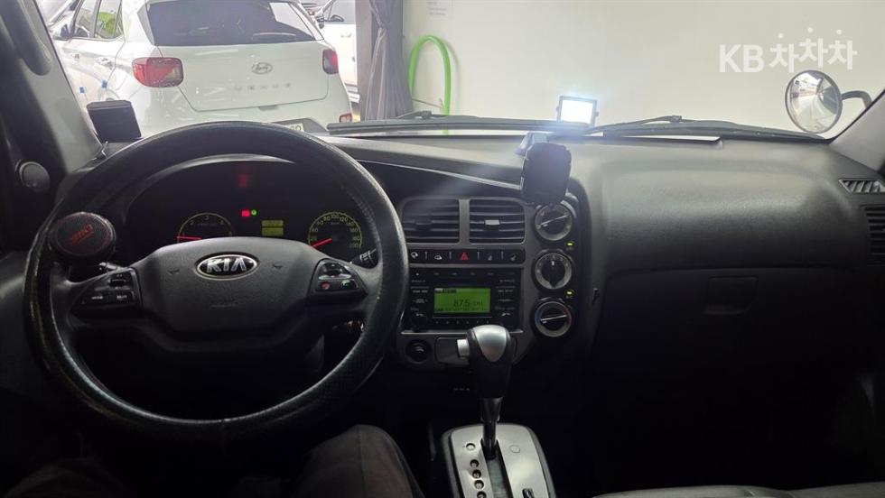 2016 - kia bongo iii