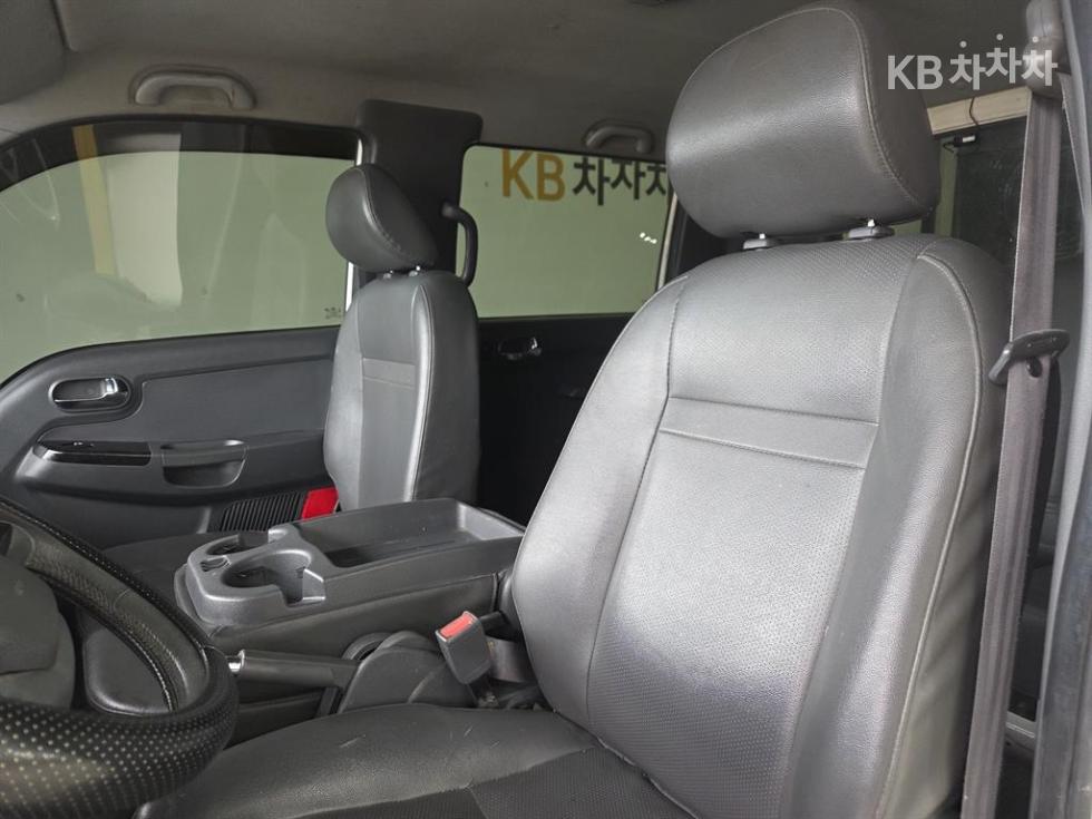 2016 - kia bongo iii