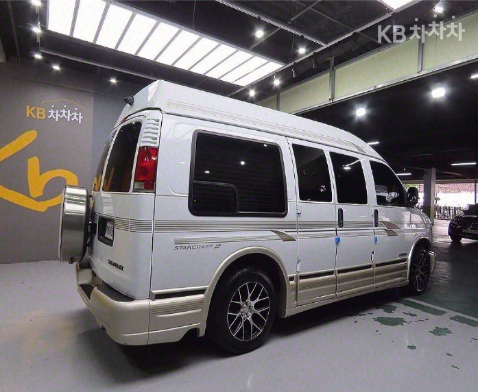Chevrolet Van — miniaturë 3