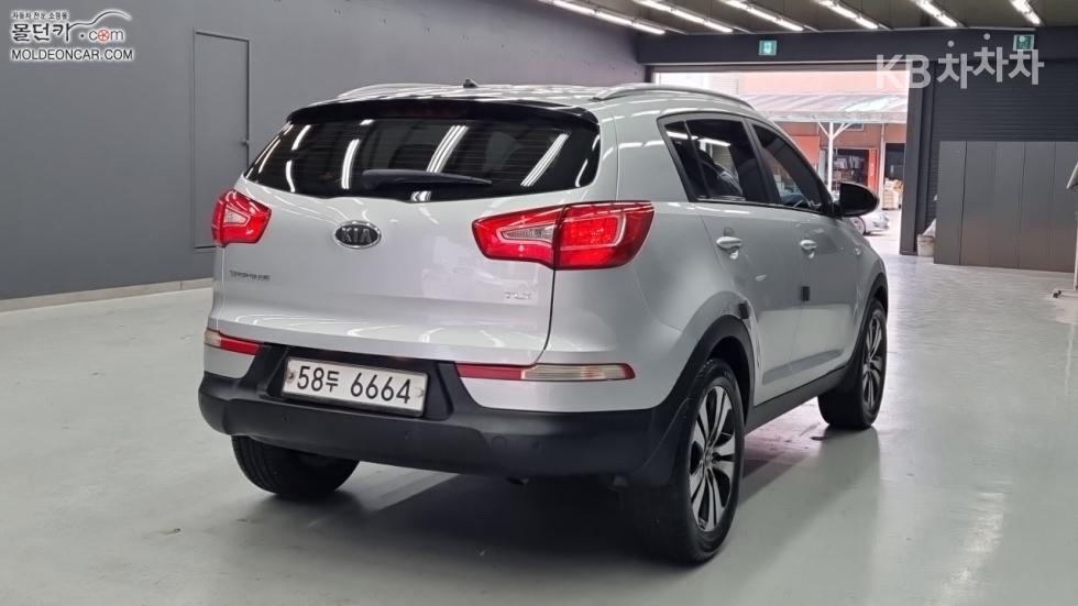 2012 - kia sportage