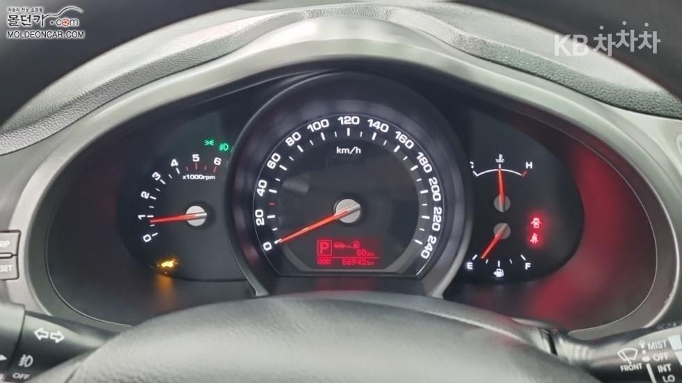 2012 - kia sportage