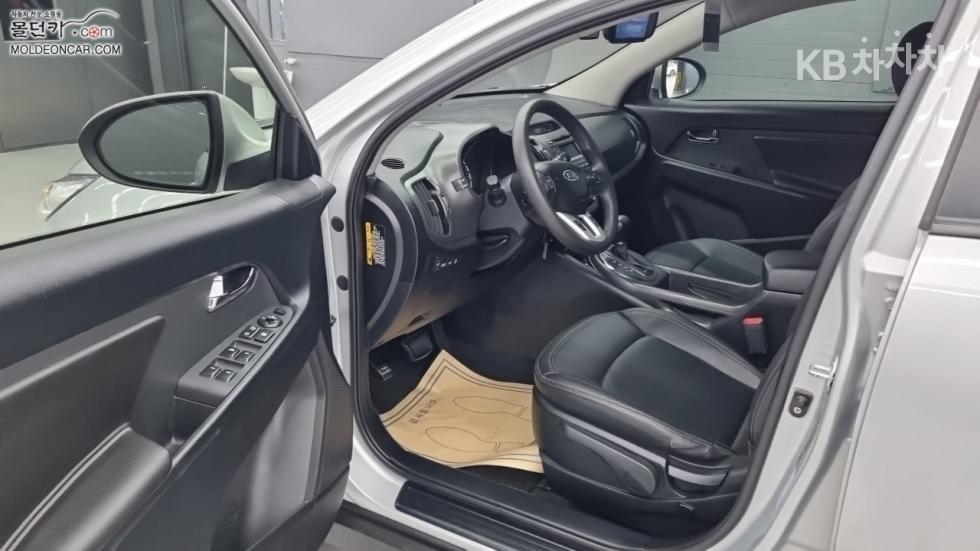 2012 - kia sportage