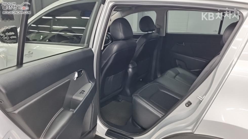 2012 - kia sportage