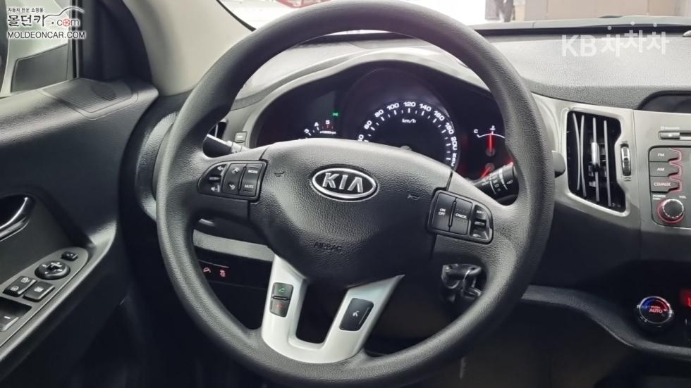 2012 - kia sportage