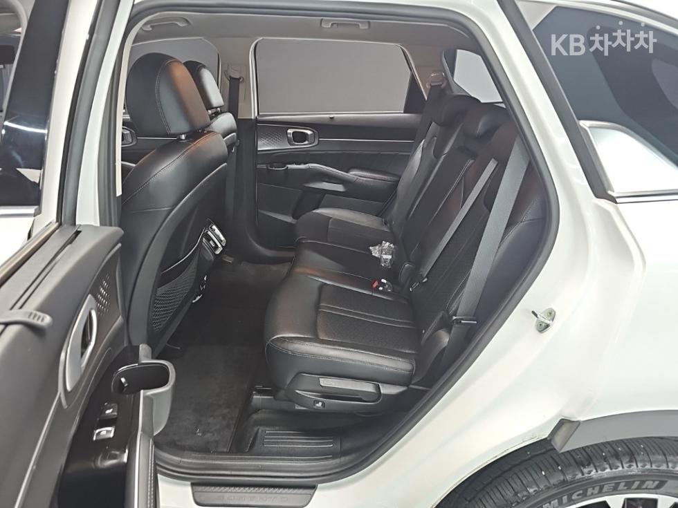 2021 - kia sorento