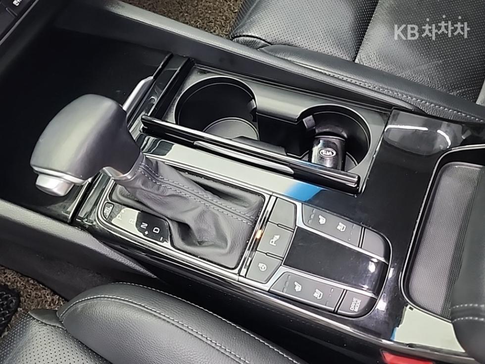 2017 - kia k7