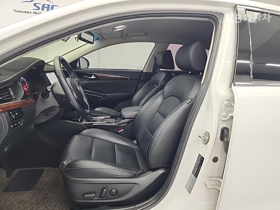 2017 - kia k7