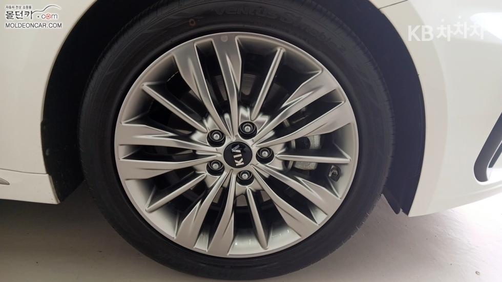 2019 - kia k5